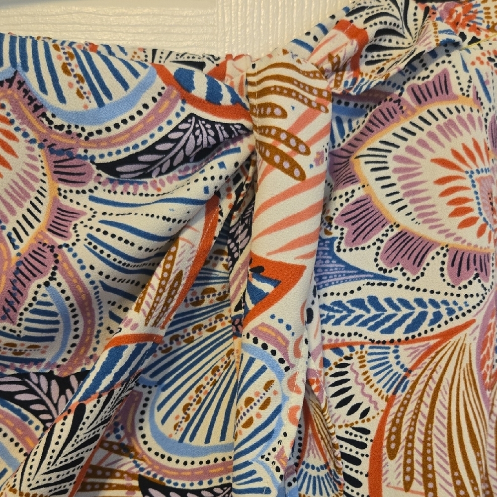 DR2 Multicolor Abstract Pattern Skirt - Picture 3 of 5